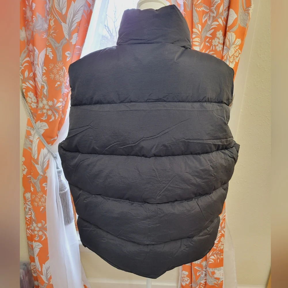 Nylon Oversize Puffer Vest - Picture 4 of 6